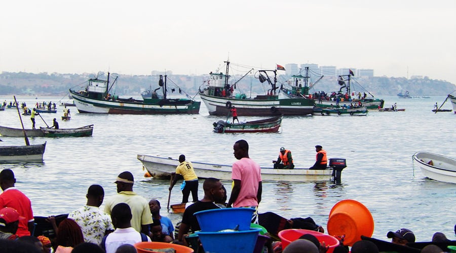 Einheimische Fischerei in Angola 